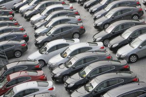 Europese autoverkoop blijft dalen